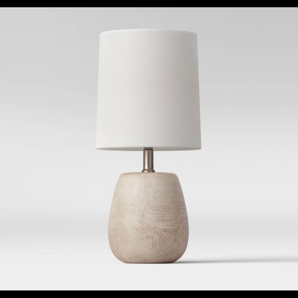 NWT Two Pack- Threshold Table Top Lamps with lampshade. - Picture 6 of 8